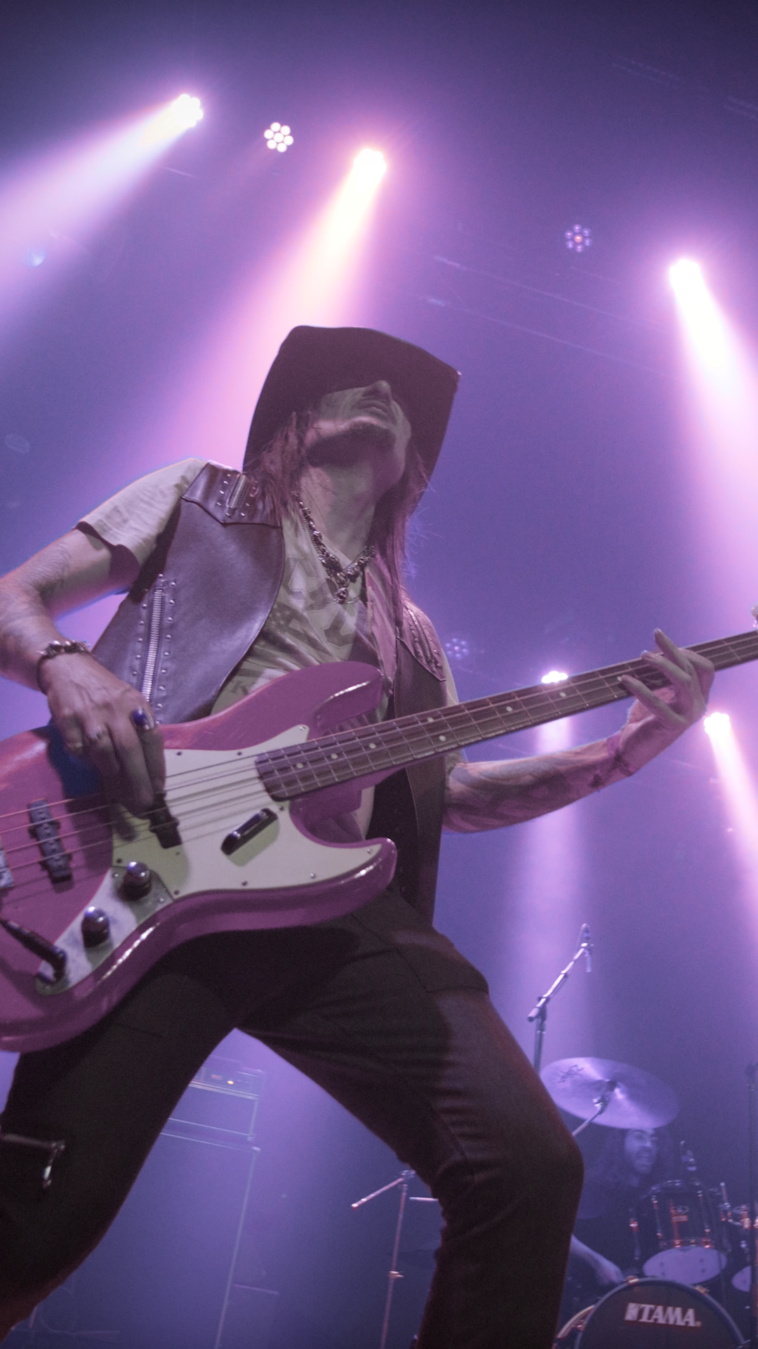 Jon Leon performing live